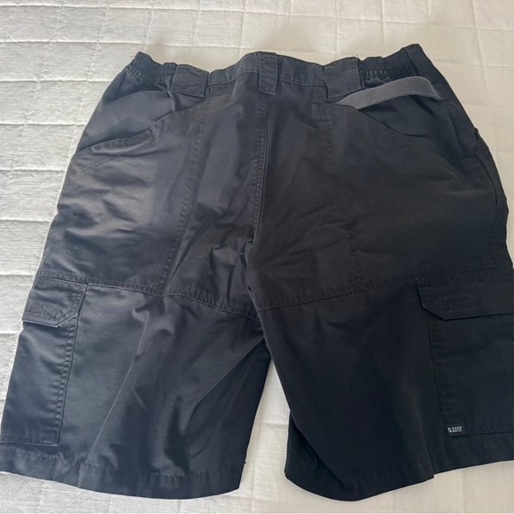 5.11 Tactical Black Cargo Shorts - Picture 1 of 4